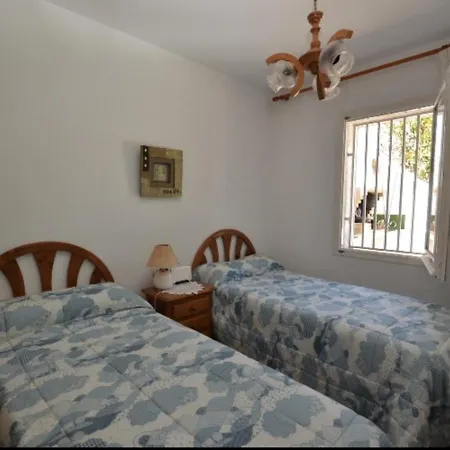 Xato En La Costa Dorada: Relajate En Casa Con Piscina Privada Y Cerca De La Playa - Es-221-14