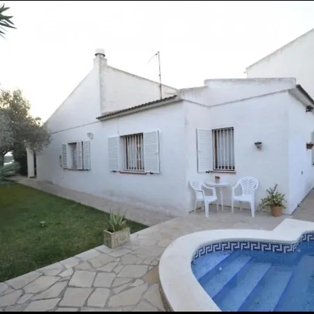 Xato En La Costa Dorada: Relajate En Casa Con Piscina Privada Y Cerca De La Playa - Es-221-14